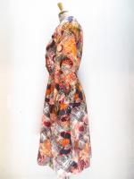 幾何学&花柄ワンピース(ブラックxベージュxオレンジ)