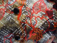 幾何学&花柄ワンピース(ブラックxベージュxオレンジ)