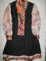 幾何学&花柄ワンピース(ブラックxベージュxオレンジ)