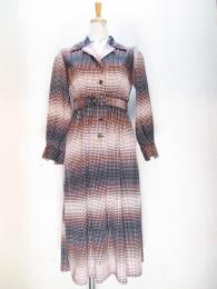 幾何学格子柄ワンピース(ブラックxホワイトxオレンジxベージュ)