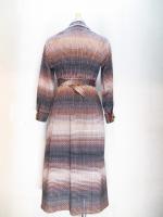 幾何学格子柄ワンピース(ブラックxホワイトxオレンジxベージュ)