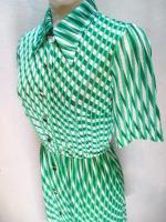 幾何学メッシュ柄ワンピース(グリーンxライトグリーンxホワイト)