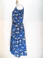 花柄ワンピース(ブラックxブルーxライトブルーxホワイト)