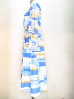 幾何学柄ワンピース(ライトブルーxオレンジxホワイト)