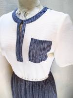 ニット&幾何学柄ワンピース(ホワイトxネイビー&オレンジ&グリーン)