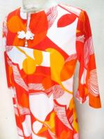 リーフ&幾何学柄ロングワンピース(レッドxオレンジxホワイト)