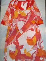 リーフ&幾何学柄ロングワンピース(レッドxオレンジxホワイト)