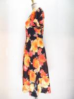 花柄ワンピース(ブラックxオレンジ&ライトオレンジ&ベージュ)