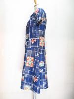 犬&ツボ&幾何学柄ワンピース(ネイビーxオレンジ&グリーン)