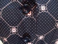 ドット&幾何学柄刺繡ワンピース(ネイビーxピンク)