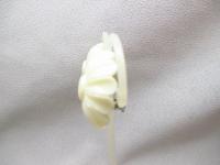 フランス製　アンティークラウンドフラワーイヤリング(オフホワイト)