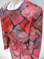 幾何学格子柄ワンピース(レッドxブラックxグレー)