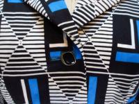 幾何学柄ワンピース(ブラックxホワイトxライトブルー)