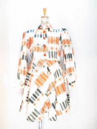 幾何学柄ワンピース(クリームxオレンジ&カーキ&ベージュ)